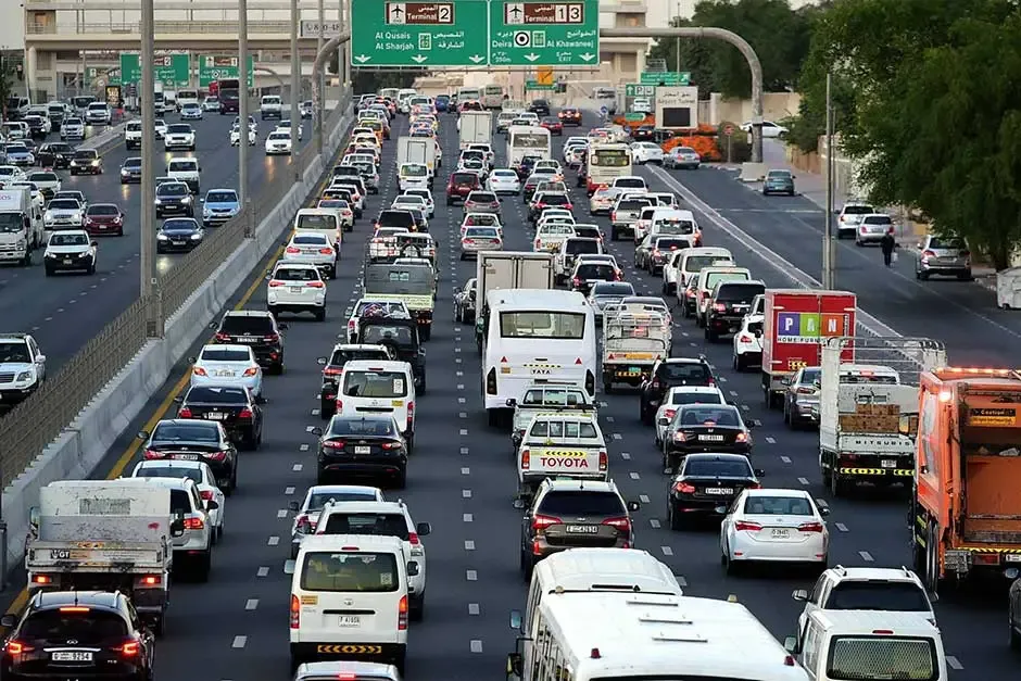Safe-Driver-Dubai-peak-traffic-with-safe-driver-dubai